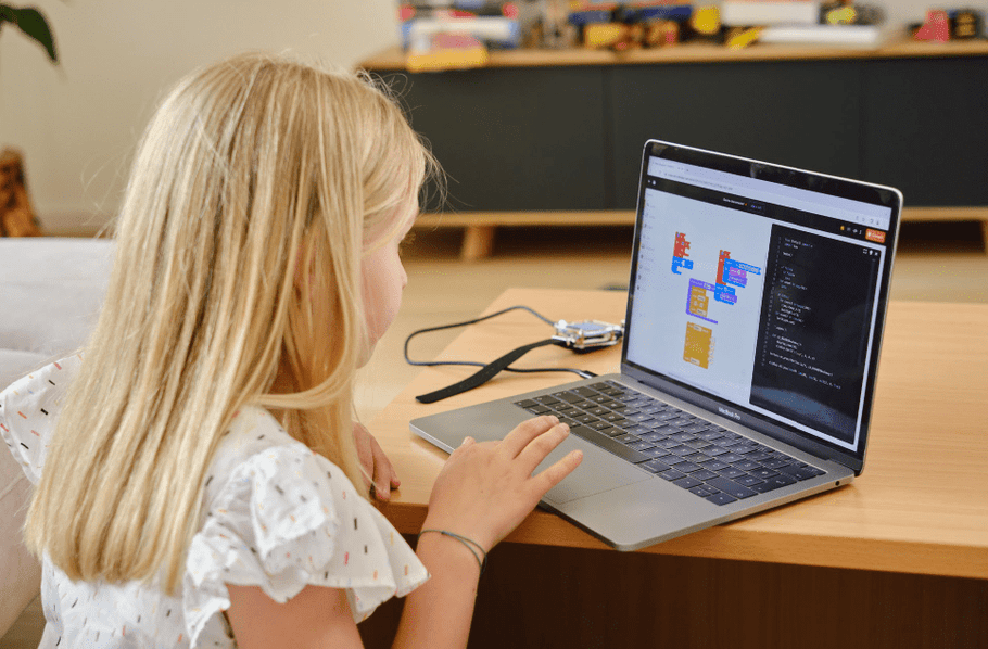 10 Easiest Coding Languages For Kids: A Parent's Guide