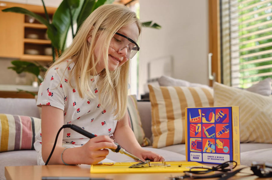 7 Irreplaceable Electronics Kits For Kids (And Adults) in 2023