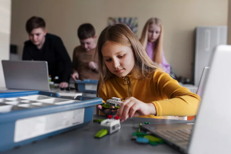 Project-Based Learning in STEM Classrooms: A Complete Educator's Guide